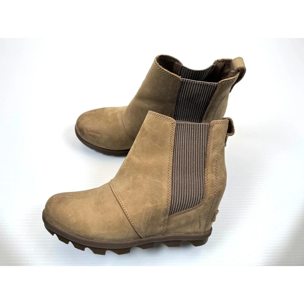 Sorel Joan of Arctic Wedge II Chelsea Booties Women 8 EUC Leather Elastic Ankle‎